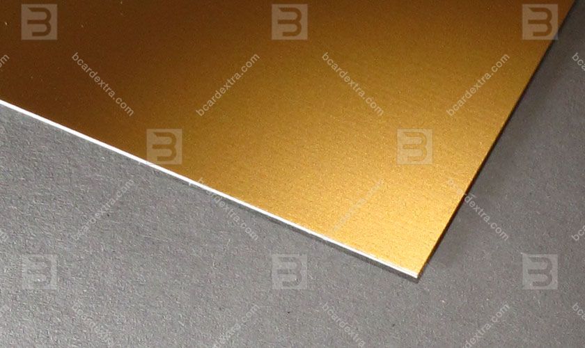 Cardboard Venicelux gold business card photo